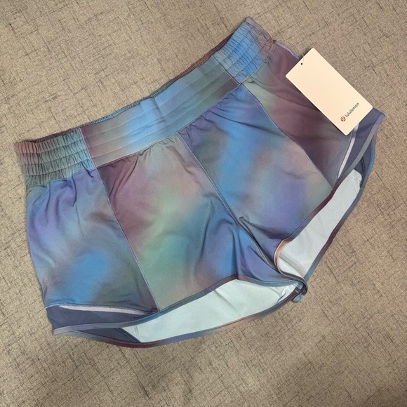 Lululemon Hotty Hot High Rise Short Athletic Shorts Chroma Drift Blue 14 NWT - Picture 5 of 12